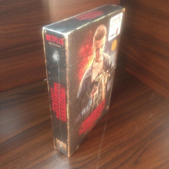 STRANGER THINGS :Season 1 (Blu-ray+DVD)+Poster-NEW - Picture 6 of 7